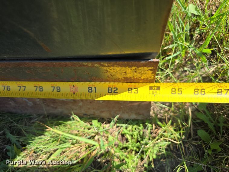 image for item DS4757 2018 Bobcat M Grader 84 skid steer grader