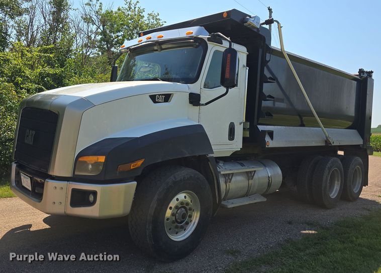 image for item DS4759 2012 Caterpillar CT660 dump truck