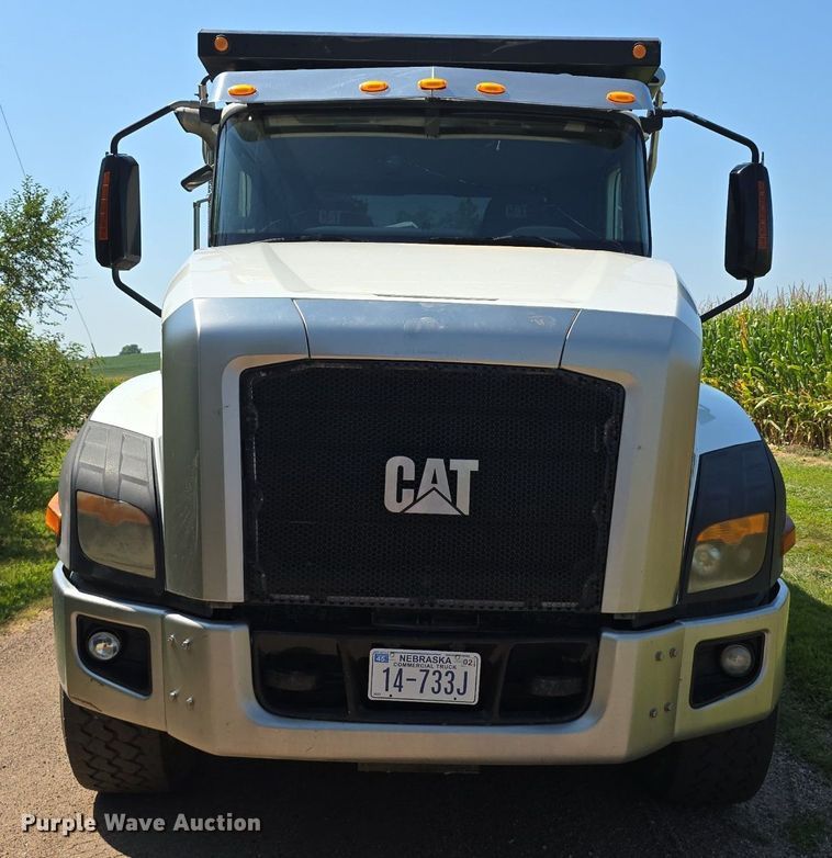image for item DS4759 2012 Caterpillar CT660 dump truck