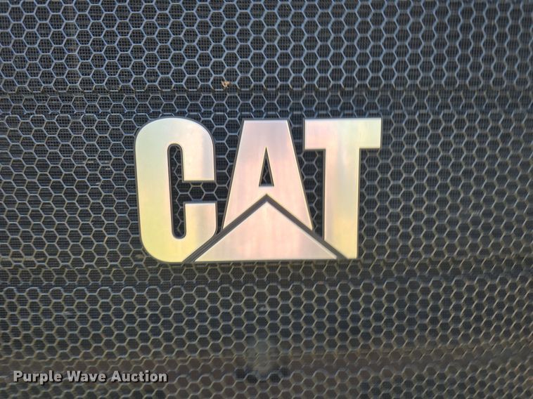 image for item DS4759 2012 Caterpillar CT660 dump truck