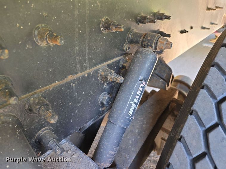 image for item DS4759 2012 Caterpillar CT660 dump truck