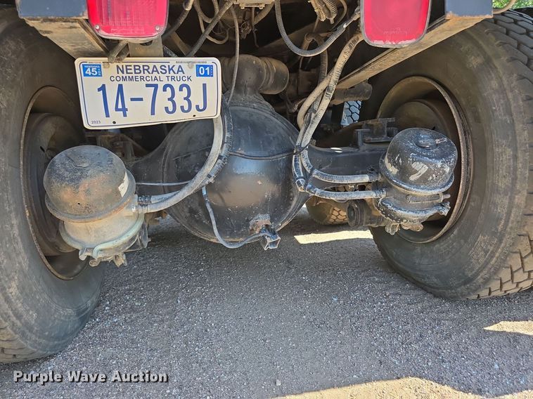 image for item DS4759 2012 Caterpillar CT660 dump truck