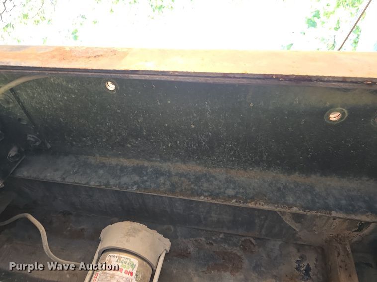 image for item DS4759 2012 Caterpillar CT660 dump truck