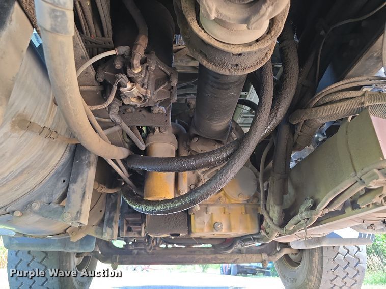 image for item DS4759 2012 Caterpillar CT660 dump truck