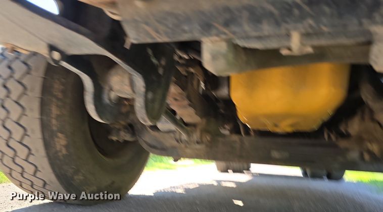 image for item DS4759 2012 Caterpillar CT660 dump truck