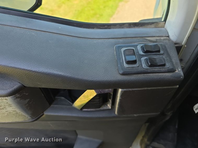 image for item DS4759 2012 Caterpillar CT660 dump truck