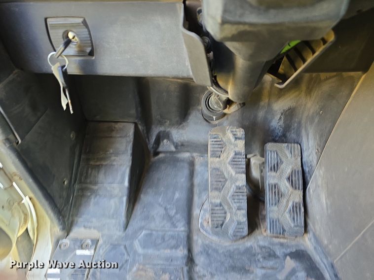 image for item DS4759 2012 Caterpillar CT660 dump truck