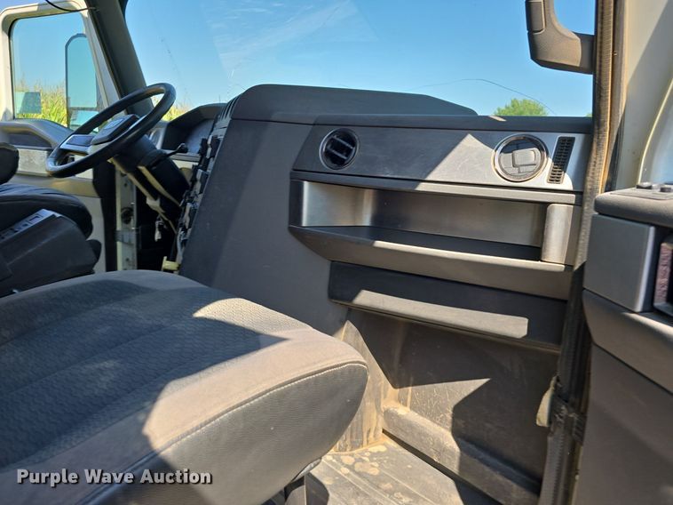 image for item DS4759 2012 Caterpillar CT660 dump truck