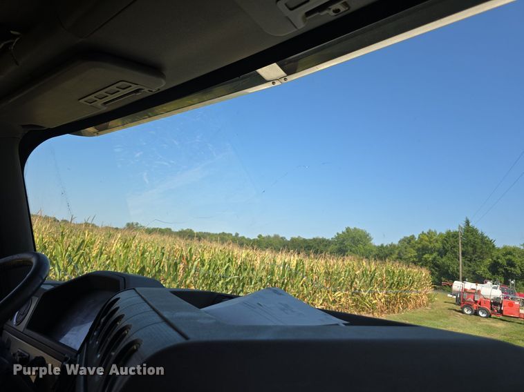 image for item DS4759 2012 Caterpillar CT660 dump truck