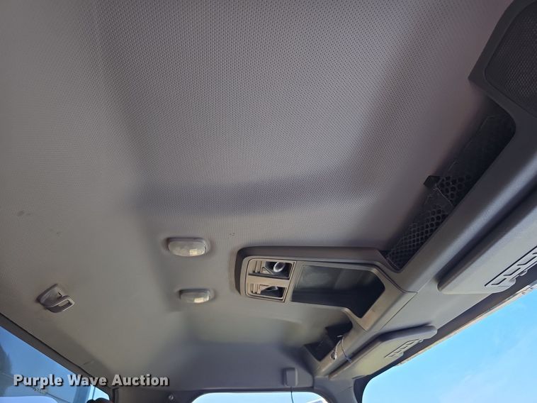 image for item DS4759 2012 Caterpillar CT660 dump truck