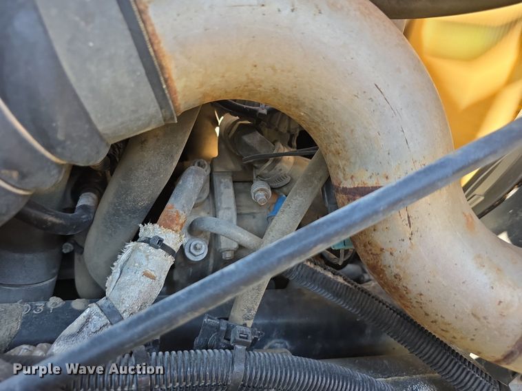 image for item DS4759 2012 Caterpillar CT660 dump truck