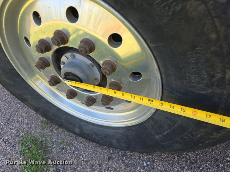 image for item DS4759 2012 Caterpillar CT660 dump truck