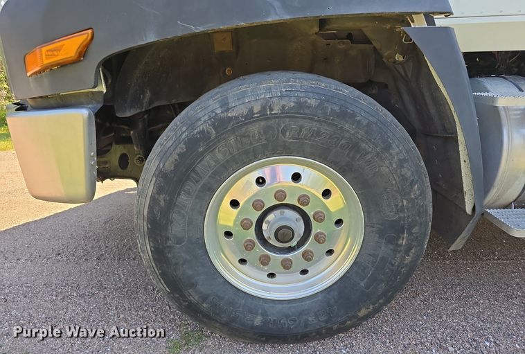 image for item DS4759 2012 Caterpillar CT660 dump truck