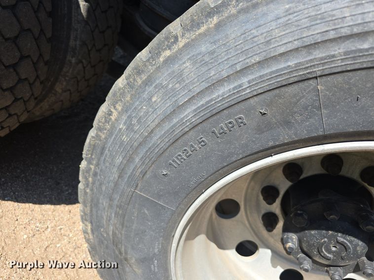 image for item DS4759 2012 Caterpillar CT660 dump truck