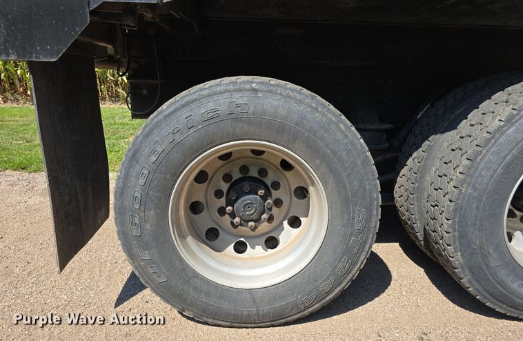 image for item DS4759 2012 Caterpillar CT660 dump truck