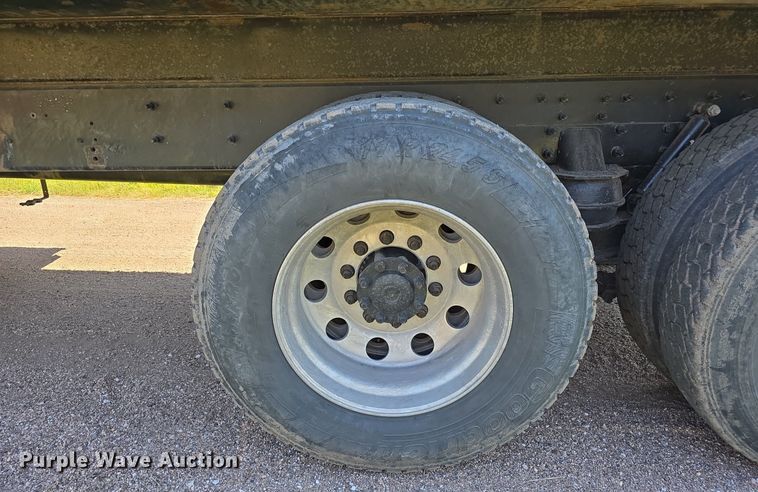 image for item DS4759 2012 Caterpillar CT660 dump truck