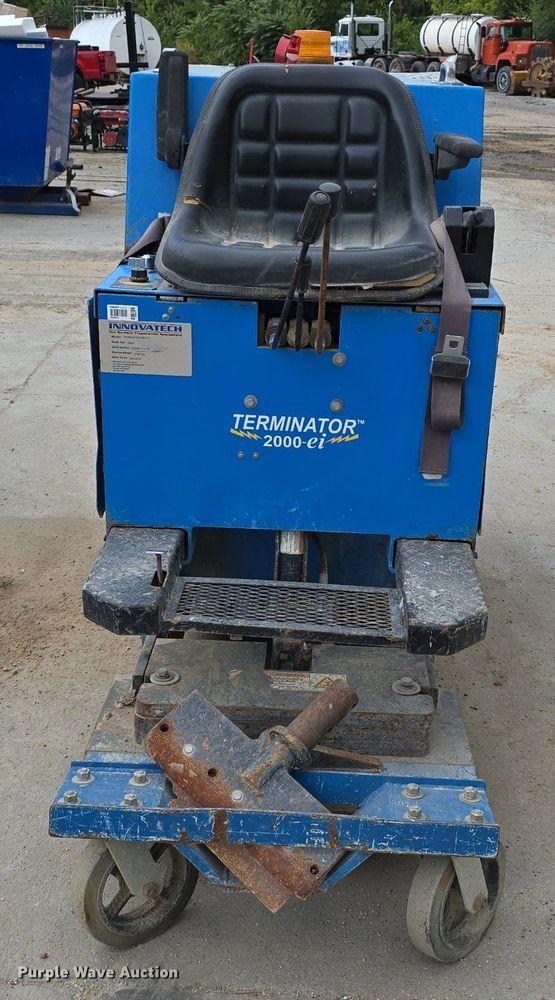 image for item DS4800 2008 Innovatech Terminator 2000-EI floor scraper