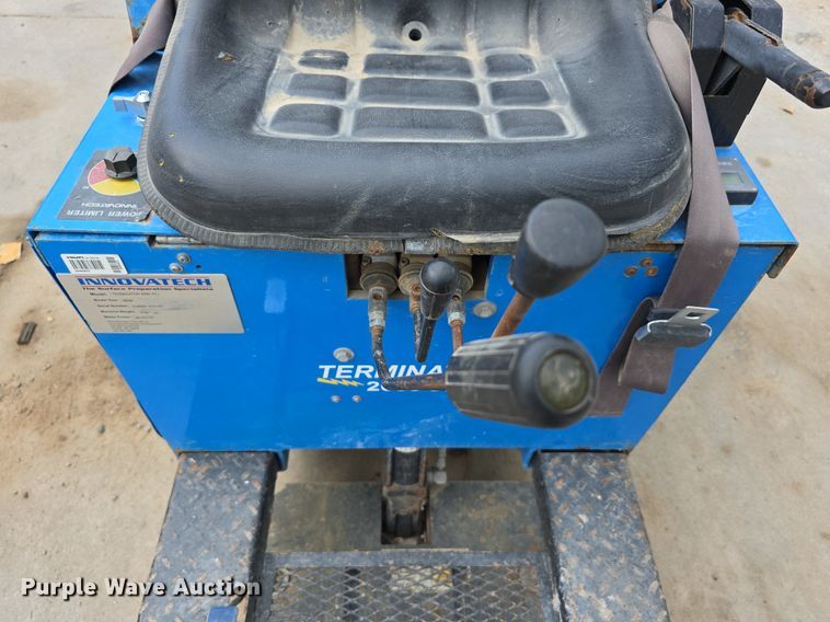 image for item DS4800 2008 Innovatech Terminator 2000-EI floor scraper