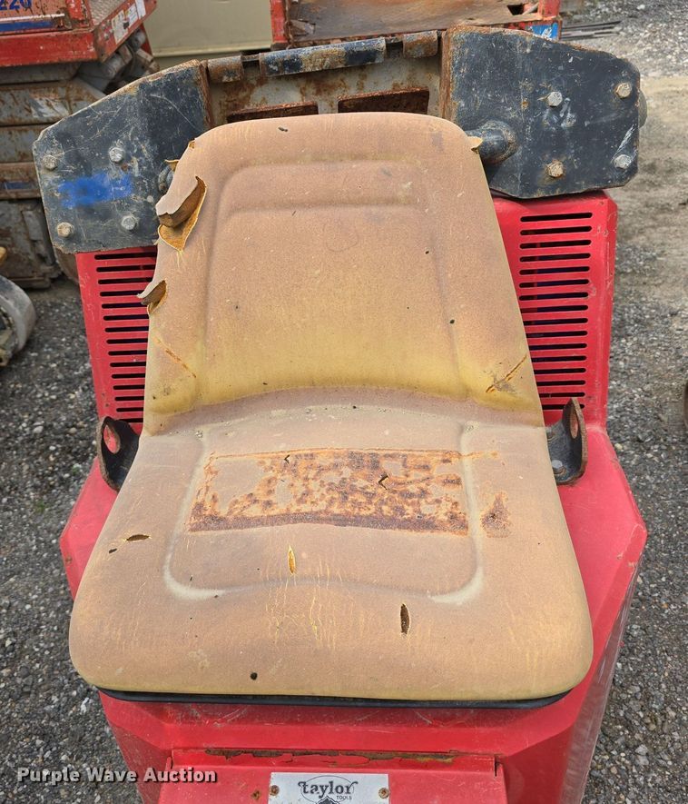 image for item DS4802 Taylor Tools Bronco 896B Hybrid Optimum floor scraper