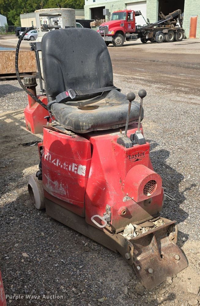 image for item DS4803 Taylor Tools Bronco 393 floor scraper