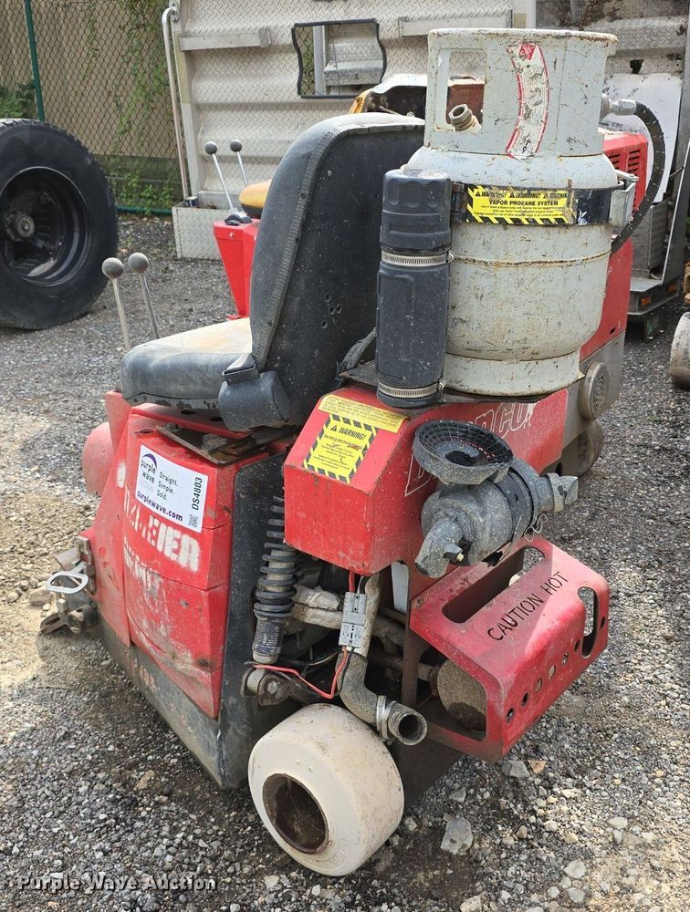 image for item DS4803 Taylor Tools Bronco 393 floor scraper