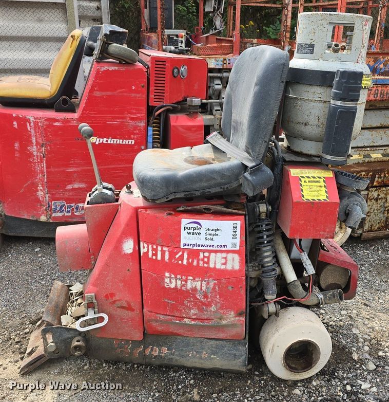 image for item DS4803 Taylor Tools Bronco 393 floor scraper