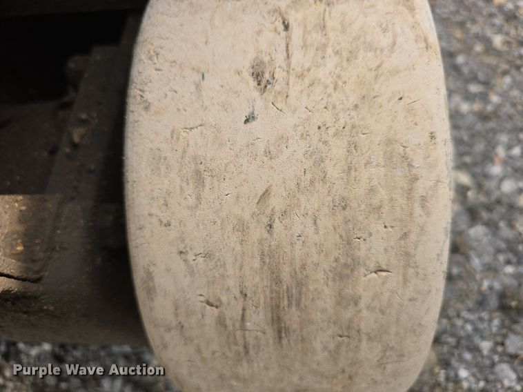 image for item DS4803 Taylor Tools Bronco 393 floor scraper