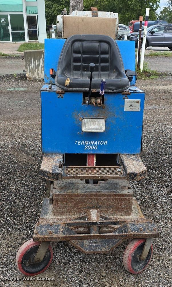 image for item DS4804 Innovatech Terminator 2000 floor scraper