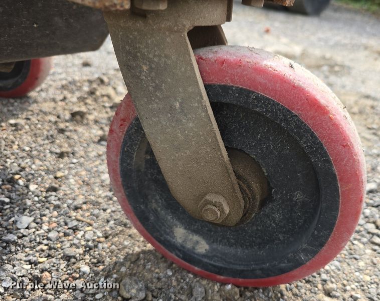 image for item DS4804 Innovatech Terminator 2000 floor scraper