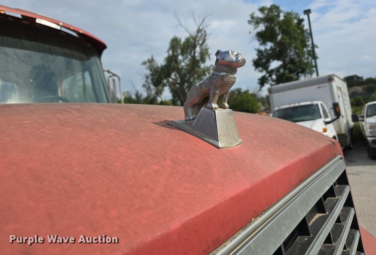 image for item DS4810 1991 Mack  CH613 water truck