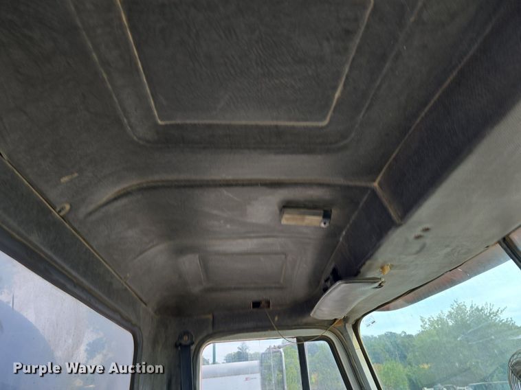 image for item DS4810 1991 Mack  CH613 water truck