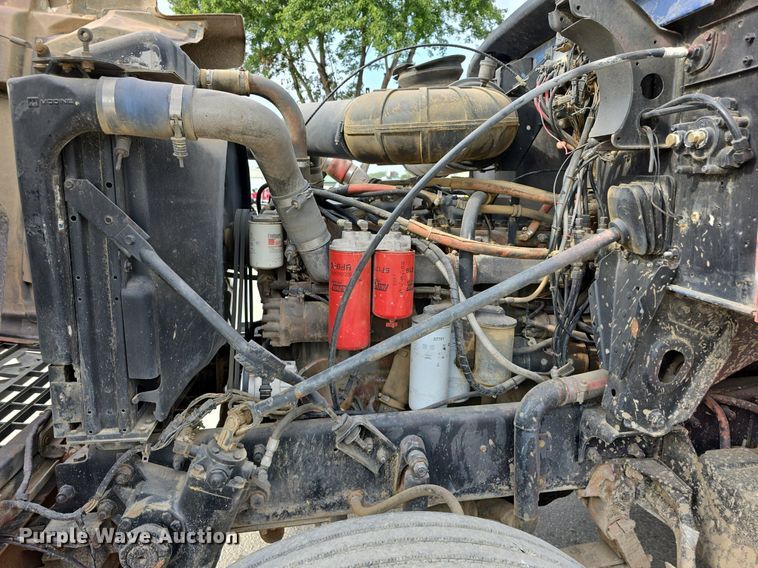 image for item DS4810 1991 Mack  CH613 water truck