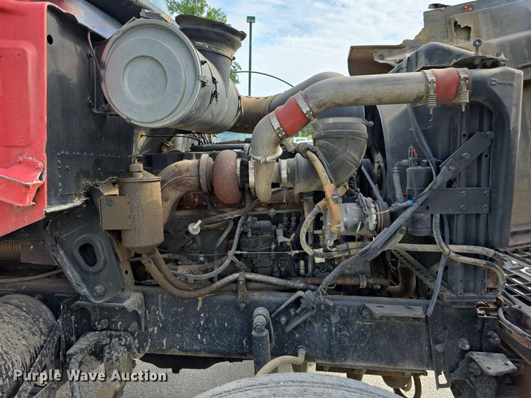 image for item DS4810 1991 Mack  CH613 water truck