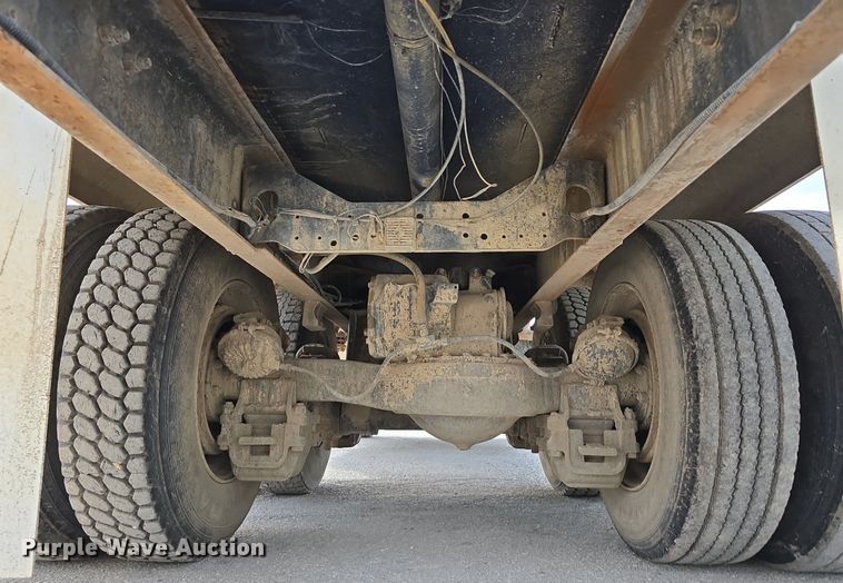 image for item DS4810 1991 Mack  CH613 water truck