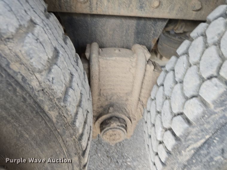 image for item DS4810 1991 Mack  CH613 water truck