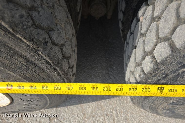 image for item DS4810 1991 Mack  CH613 water truck