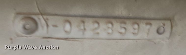 image for item DS4812 2000 International Harvester 4700 flatbed truck