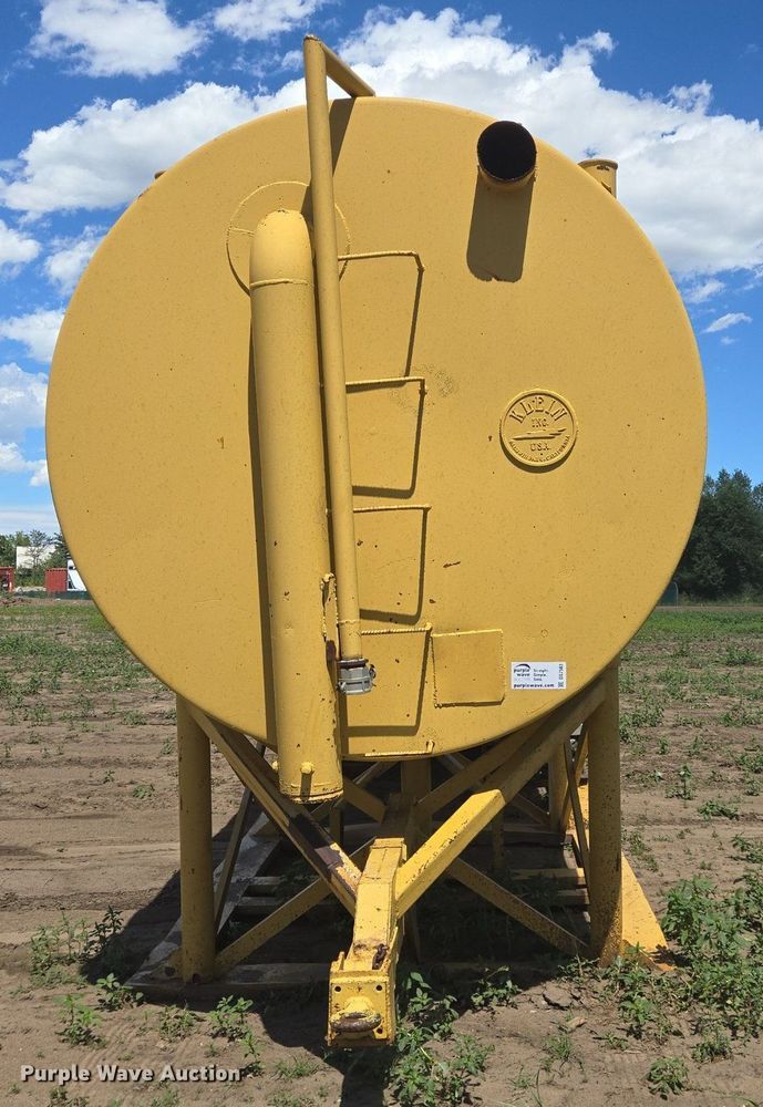 image for item DS7503 1965 Klein KPT-120 water tank