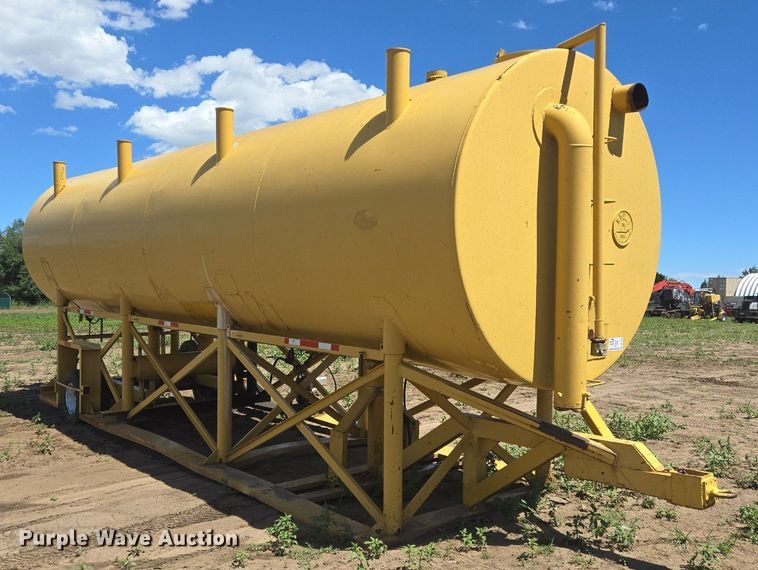 image for item DS7503 1965 Klein KPT-120 water tank