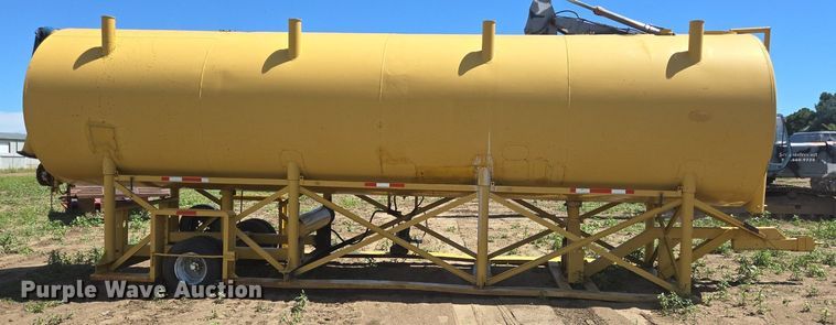 image for item DS7503 1965 Klein KPT-120 water tank