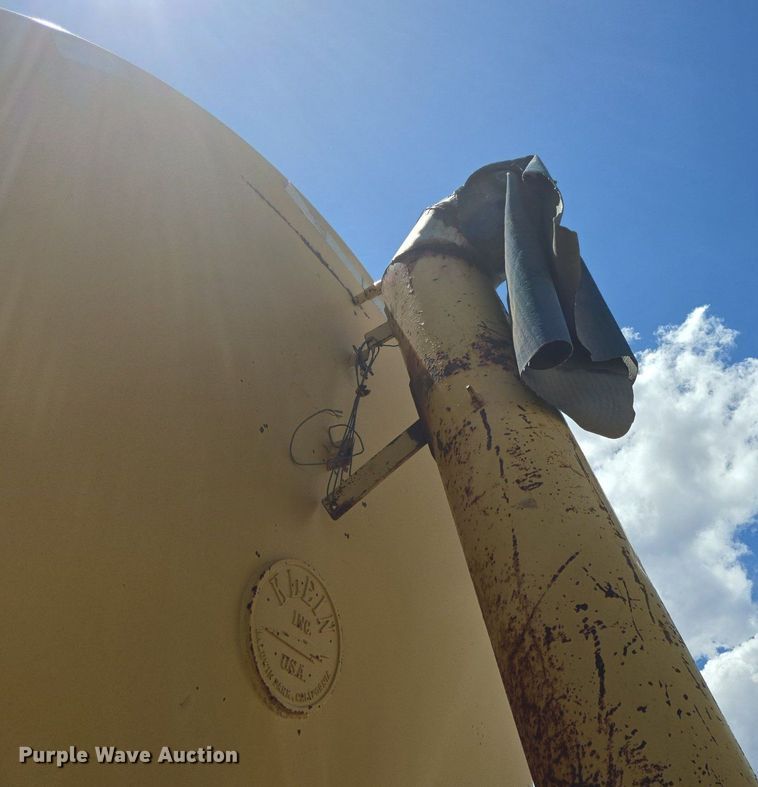 image for item DS7503 1965 Klein KPT-120 water tank