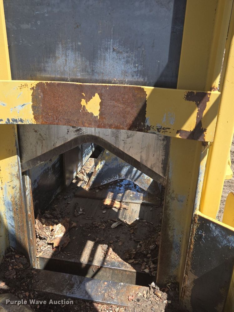 image for item DS7504 Rainier Hydraulics 16PDA wood processor