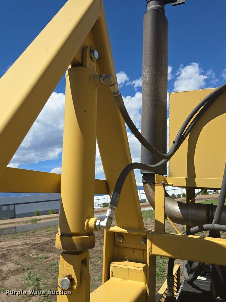 image for item DS7504 Rainier Hydraulics 16PDA wood processor