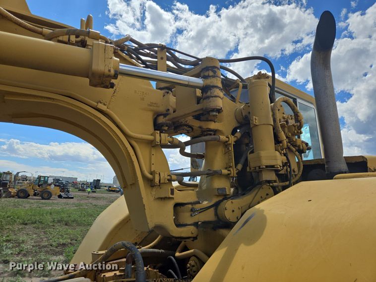 image for item DS7505 1978 Caterpillar 621 water wagon