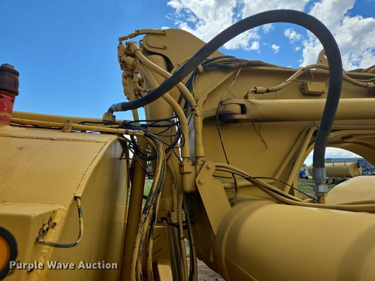 image for item DS7505 1978 Caterpillar 621 water wagon