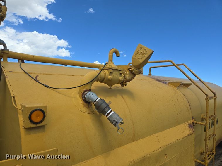 image for item DS7505 1978 Caterpillar 621 water wagon