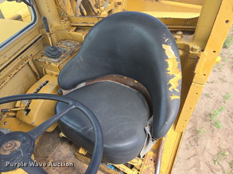 image for item DS7505 1978 Caterpillar 621 water wagon