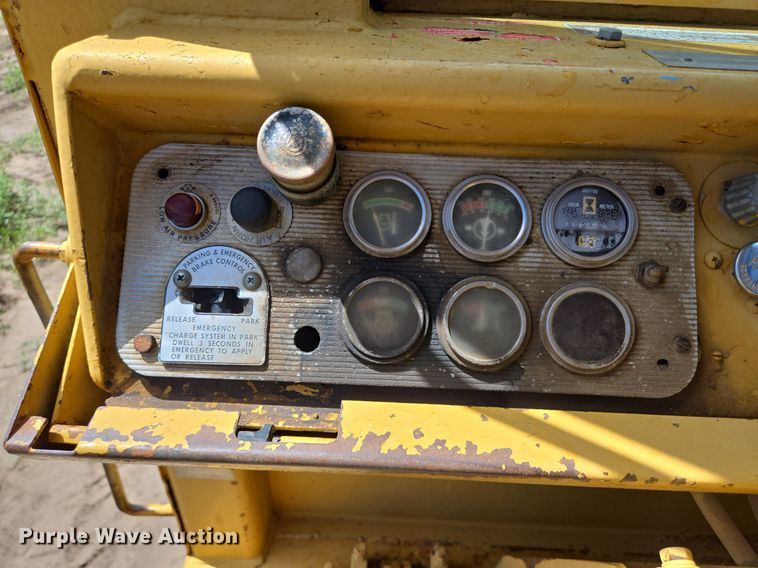 image for item DS7505 1978 Caterpillar 621 water wagon