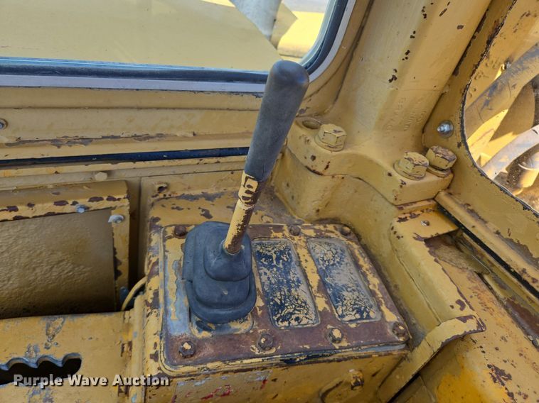 image for item DS7505 1978 Caterpillar 621 water wagon