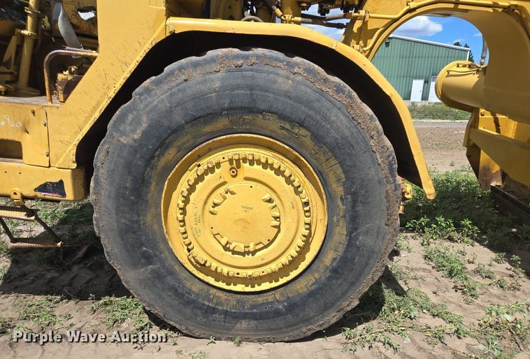 image for item DS7505 1978 Caterpillar 621 water wagon